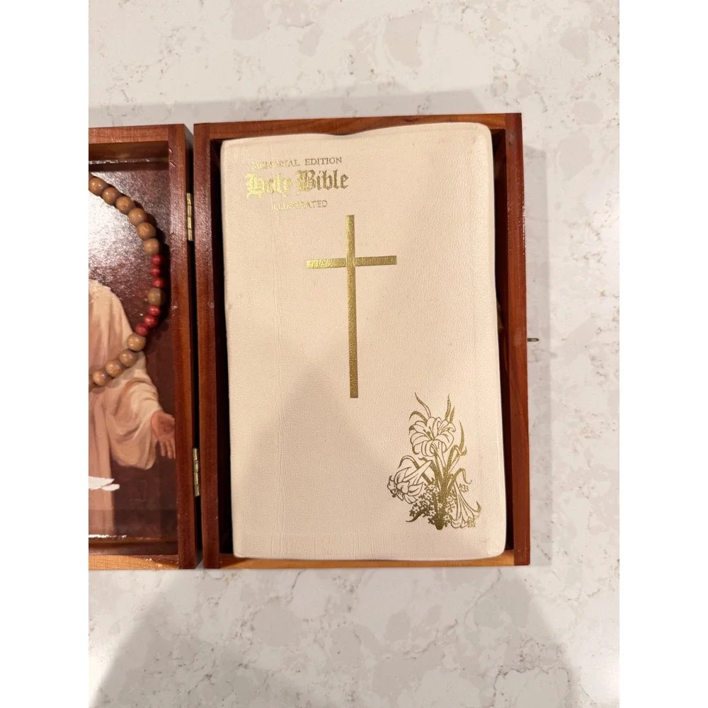 Vintage Memorial Edition Holy Bible Cedar Box New American Bible Rosary Set